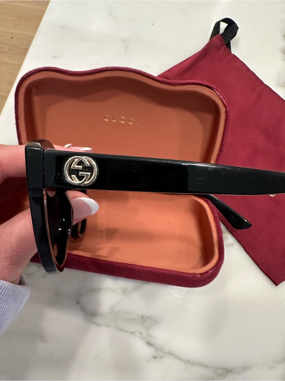 Authentic Gucci Black Round Cat-Eye Sunglasses - Picture 6 of 8